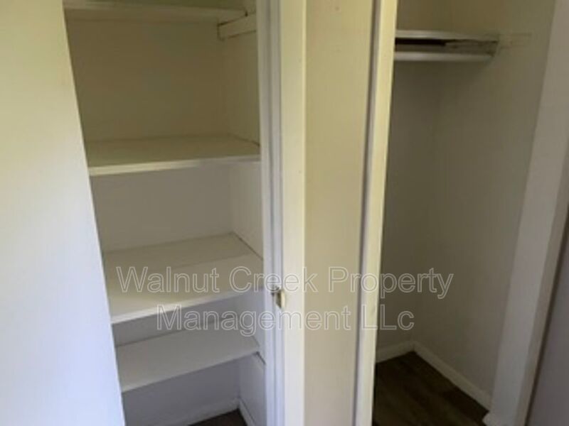 2 Bed 1 Bath - Triplex in Elyria property image