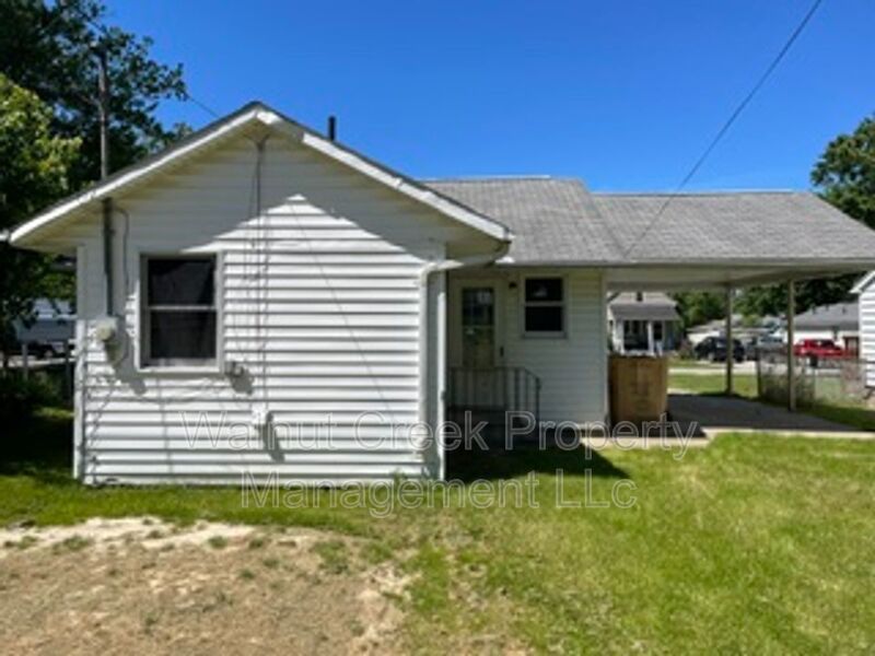 2 Bed- 1 Bath - Single Family Home property image