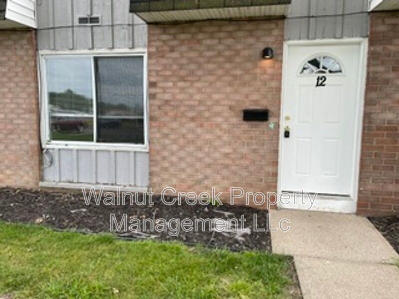 2 Bed- 1.5 Bath in Lorain property image