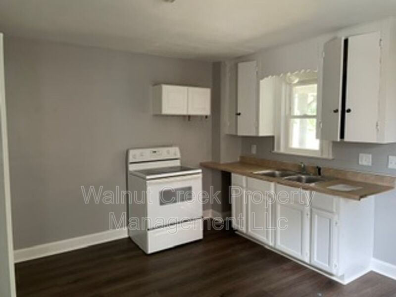 2 BEDROOM Duplex property image