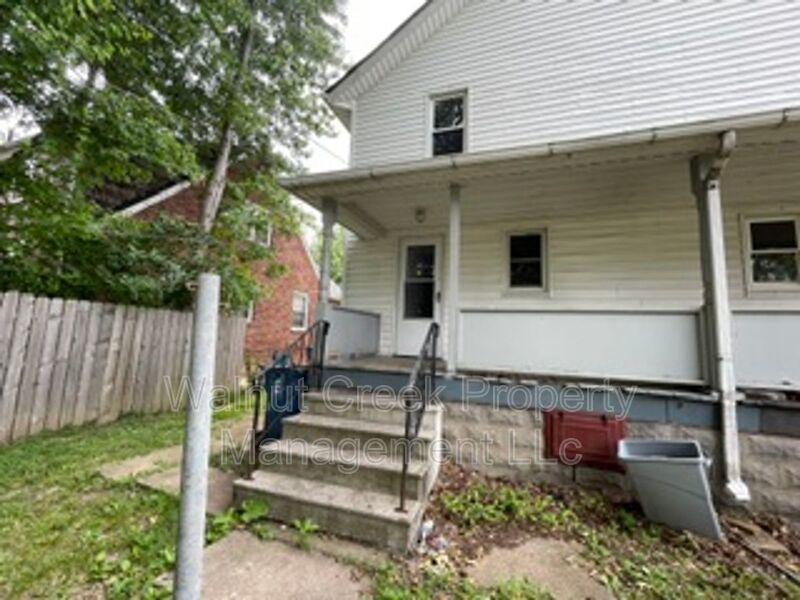 2 BEDROOM Duplex property image