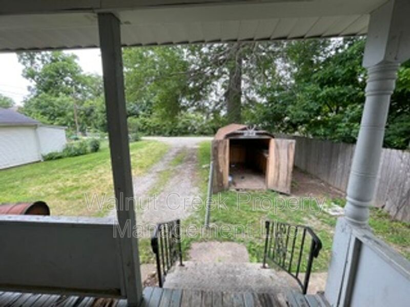 2 BEDROOM Duplex property image