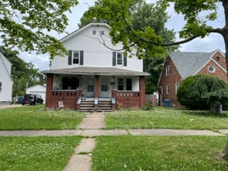 2 BEDROOM Duplex property image