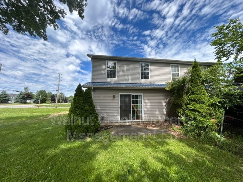 4 Bed - 1.5 Bath Duplex in Lorain property image