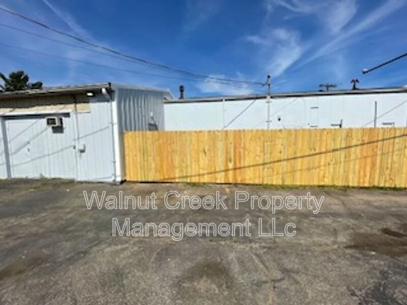 Commercial Space - Former Sutton Tire Center property image