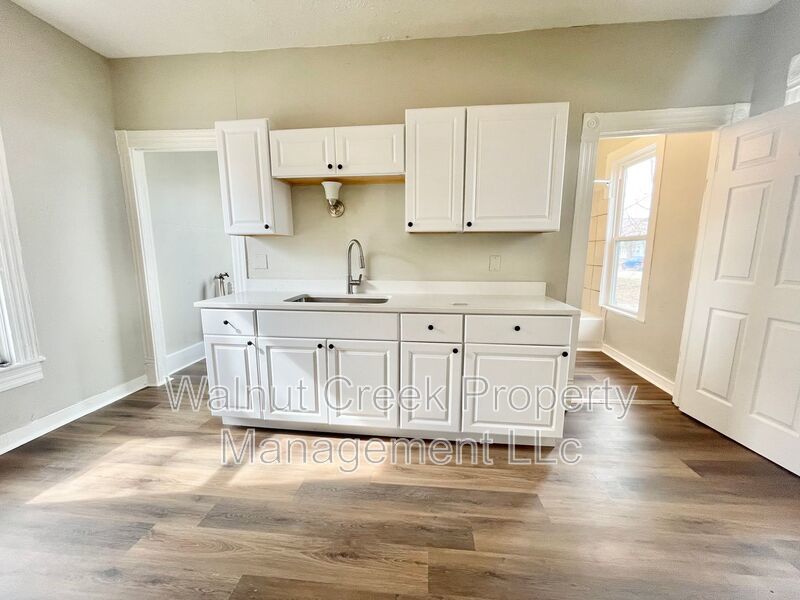 2 Bed- 1 Bath - Duplex - Lorain property image