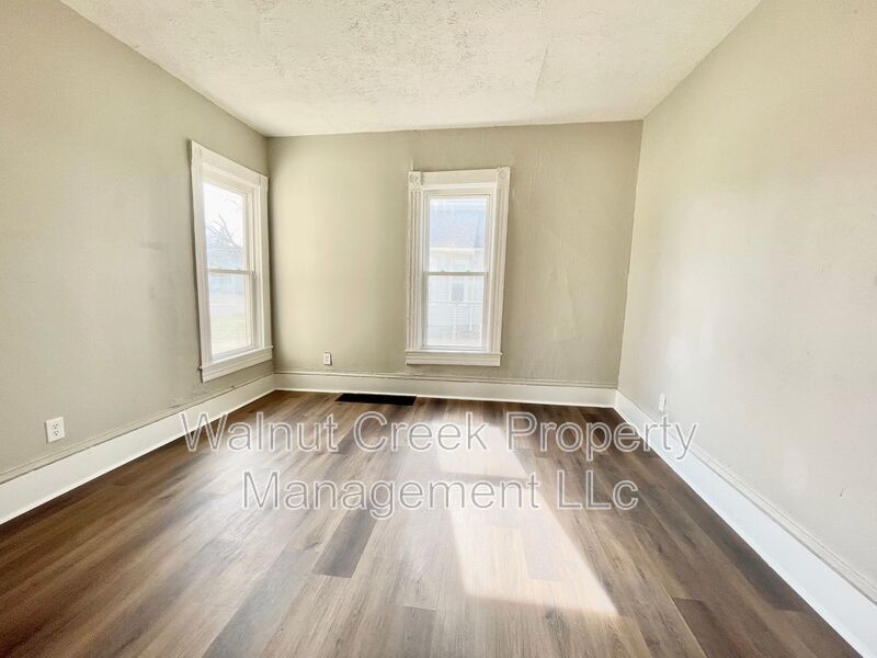 2 Bed- 1 Bath - Duplex - Lorain property image