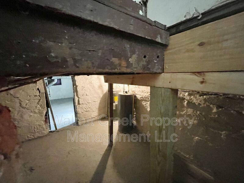 2 Bed- 1 Bath - Duplex - Lorain property image