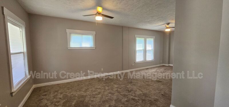 4 Bed - 2 Bath - Single Family Home in Cleveland property image