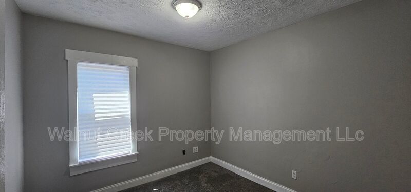 4 Bed - 2 Bath - Single Family Home in Cleveland property image