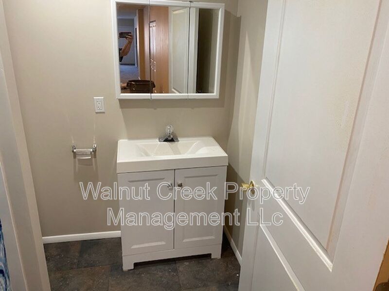 Amazing 1 bedroom APT property image