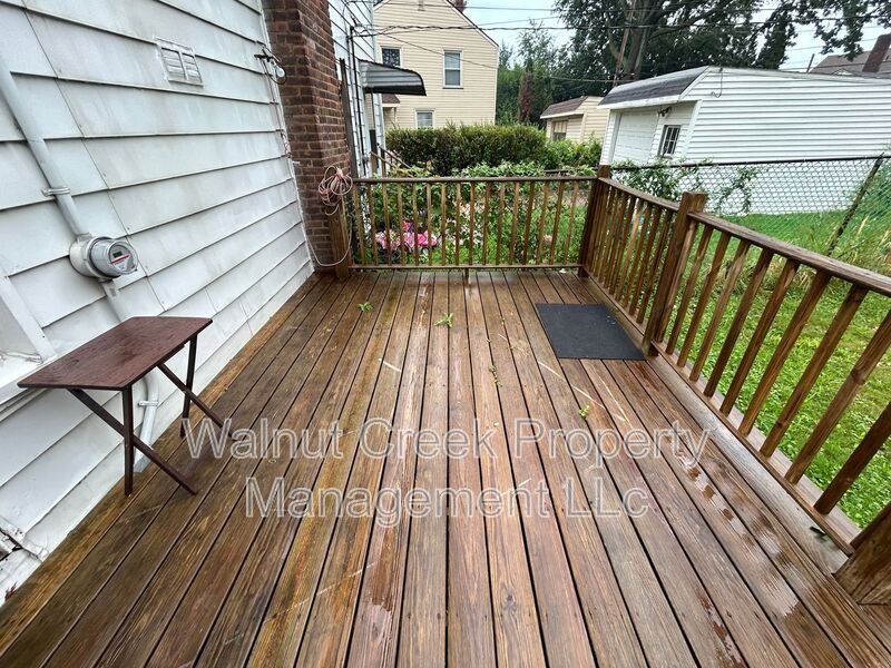2 Bed - 1 Bath Unit property image