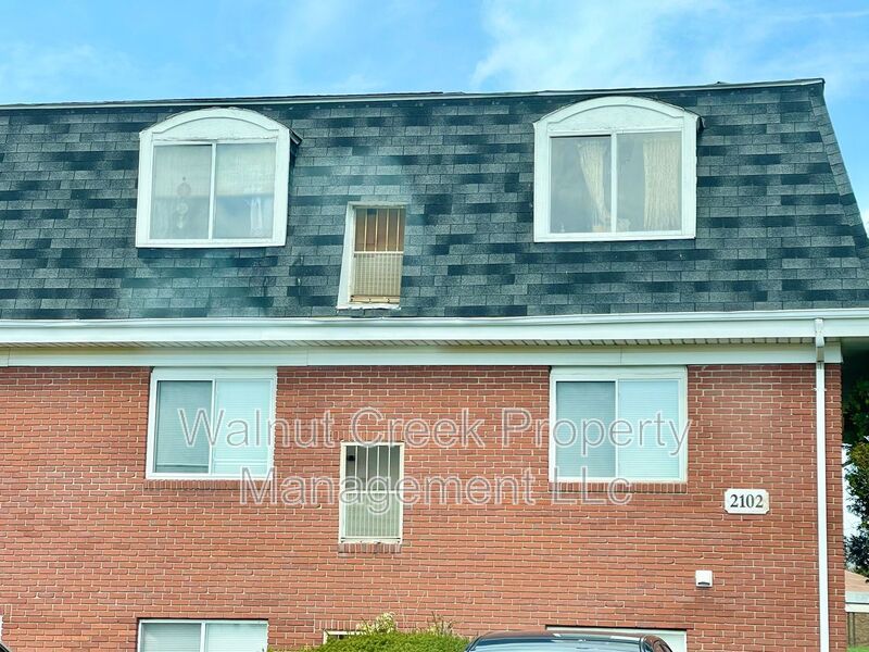 FREE HEAT - 2 BR Near Shopping and Highways! Updating has been done! property image