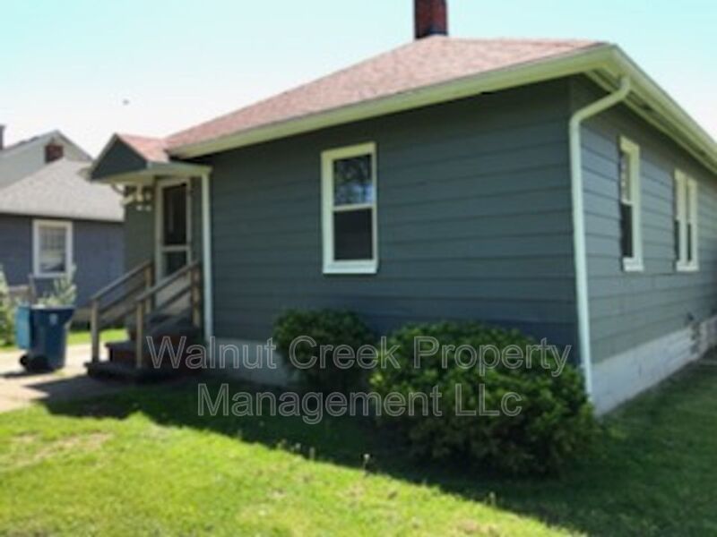 3 Bed - 1 Bath - Single Family Home in Lorain property image