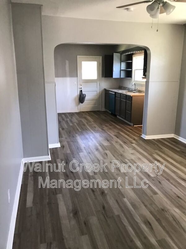 3 Bed - 1 Bath - Single Family Home in Lorain property image