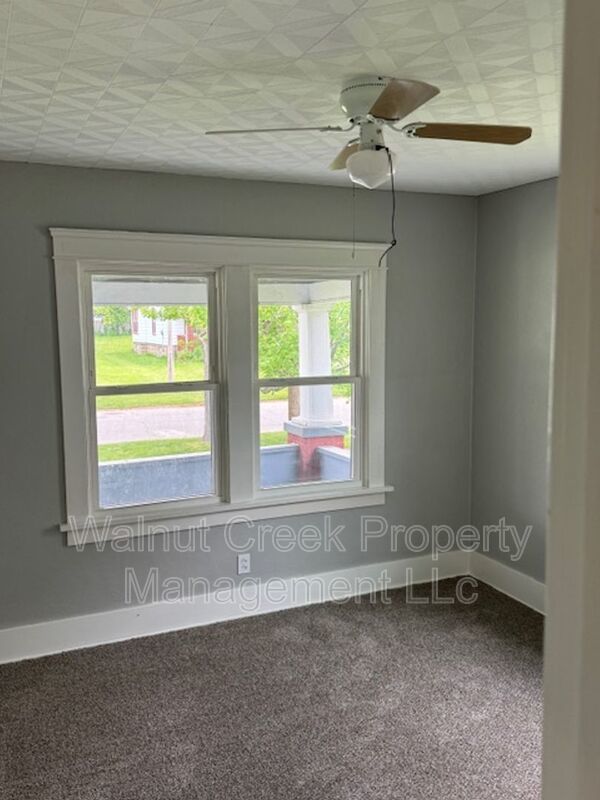 3 Bed - 1 Bath - Single Family Home in Lorain property image