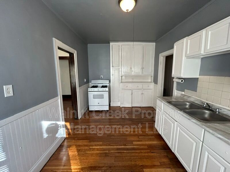 3 Bed- 1 Bath Apartment property image