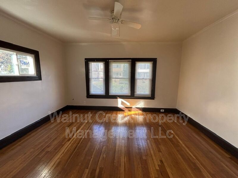 3 Bed- 1 Bath Apartment property image