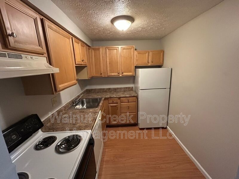 2 Bed , 1 Bath in Elyria property image